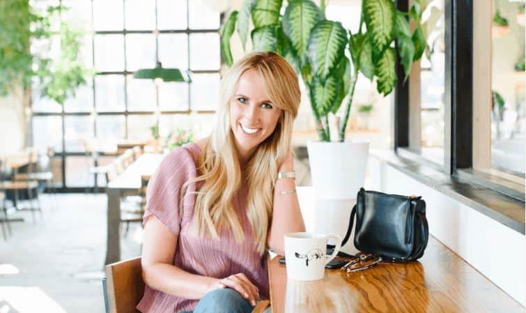 woman at a desk working as a life coach 